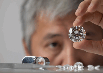 Lab Diamond Boom Reshapes Global Jewelry Market